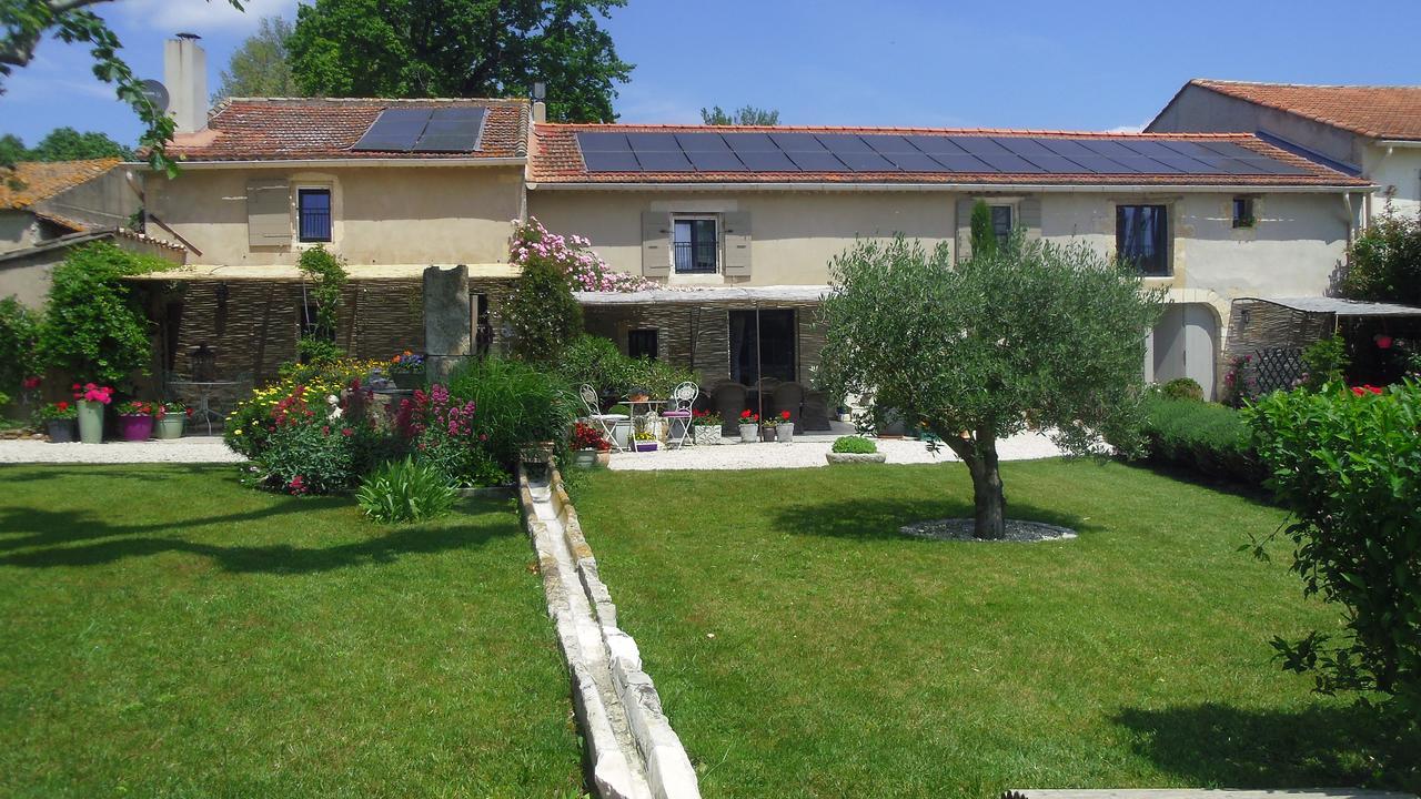 Mas De L'Air - Maison De Charme Bed & Breakfast Noves Екстериор снимка