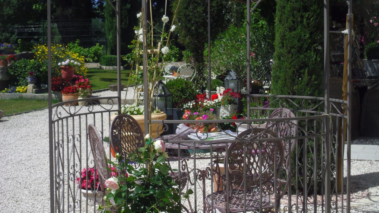Mas De L'Air - Maison De Charme Bed & Breakfast Noves Екстериор снимка