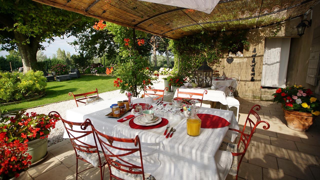 Mas De L'Air - Maison De Charme Bed & Breakfast Noves Екстериор снимка