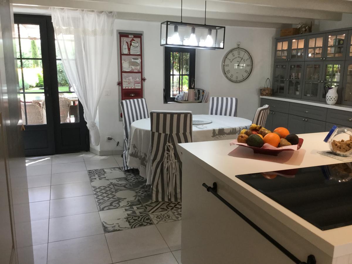 Mas De L'Air - Maison De Charme Bed & Breakfast Noves Екстериор снимка